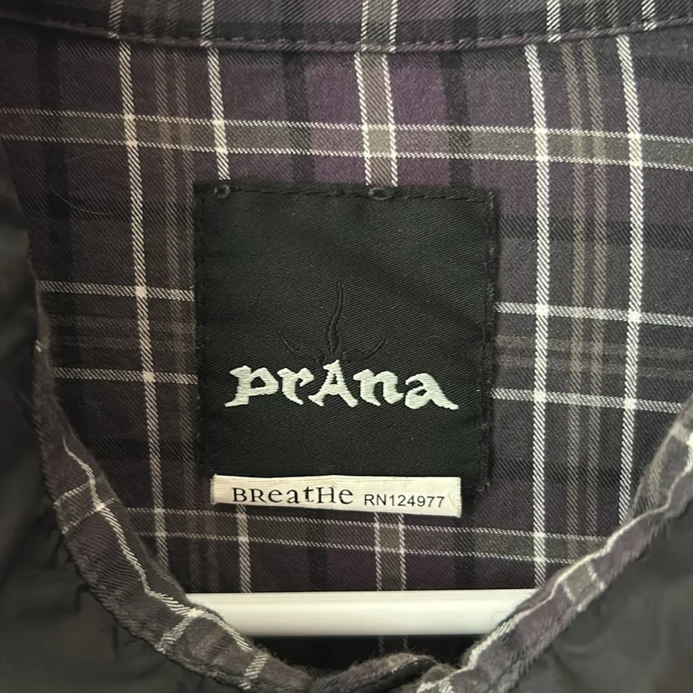 Prana Men's Jacket black and purple plaid Small